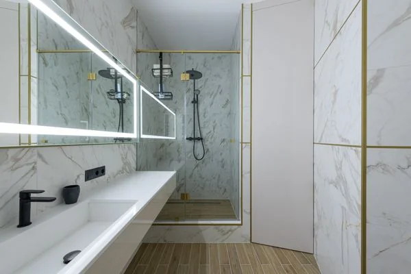 Glass and mirror clarity